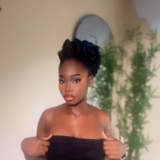 Brand ambassador•Modeling•skincare•Hair