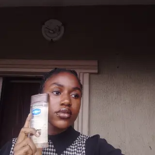 3 UGC videos for your brand containing a review video, an unboxing video with voiceovers and ASMR and an engaging content to hook customers to buying your products